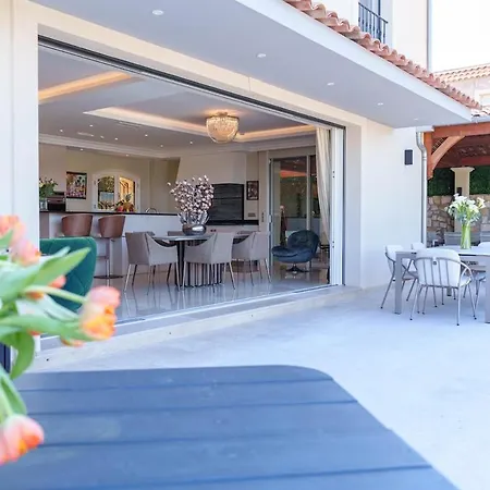 Propriete D'exception | Super Cannes * فالوريس